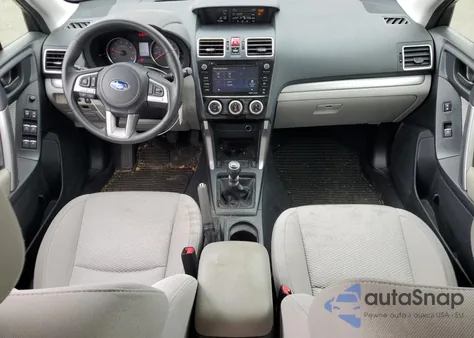 2018 Subaru Forester 2.5I Premium z USA, uszkodzony, nr VIN JF2SJAEC2JG506633